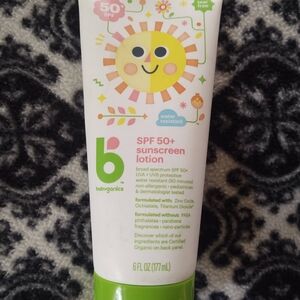 SPF 50+ Sunscreen Lotion - White